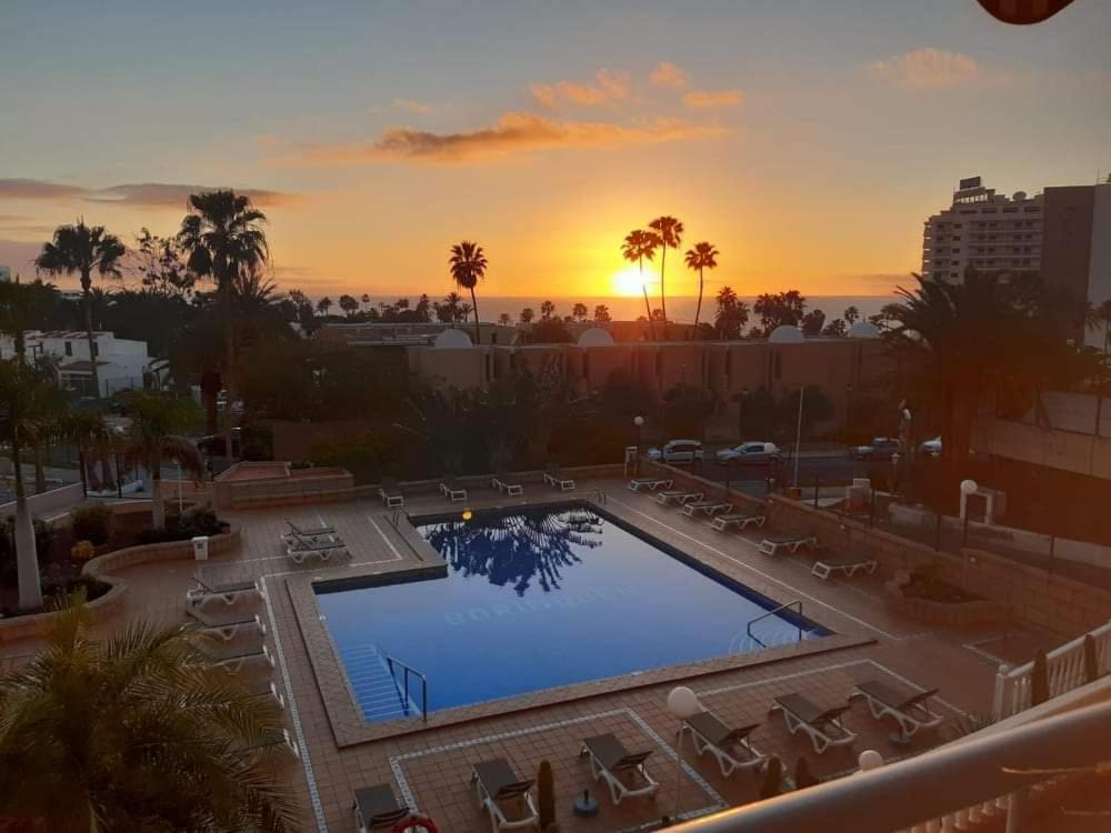 Borinquen Sky Apartments Playa de las Americas  Exterior photo